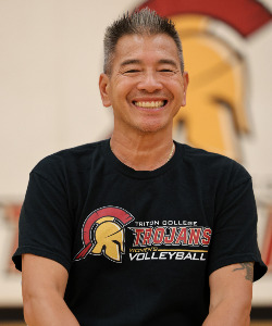 Assistant Volleyball Coach Norman Kwong Profile Photo