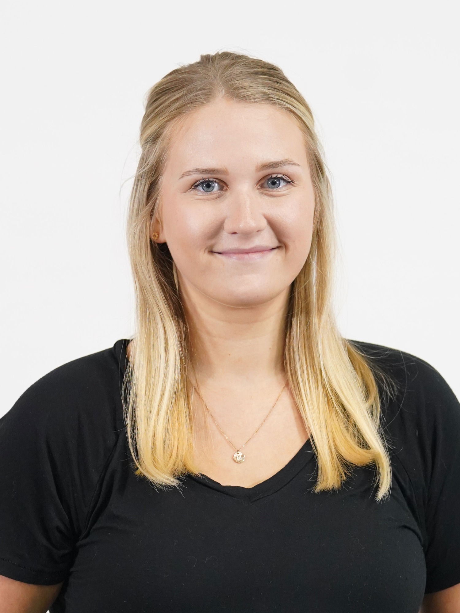 michaela_ping_22_headshot