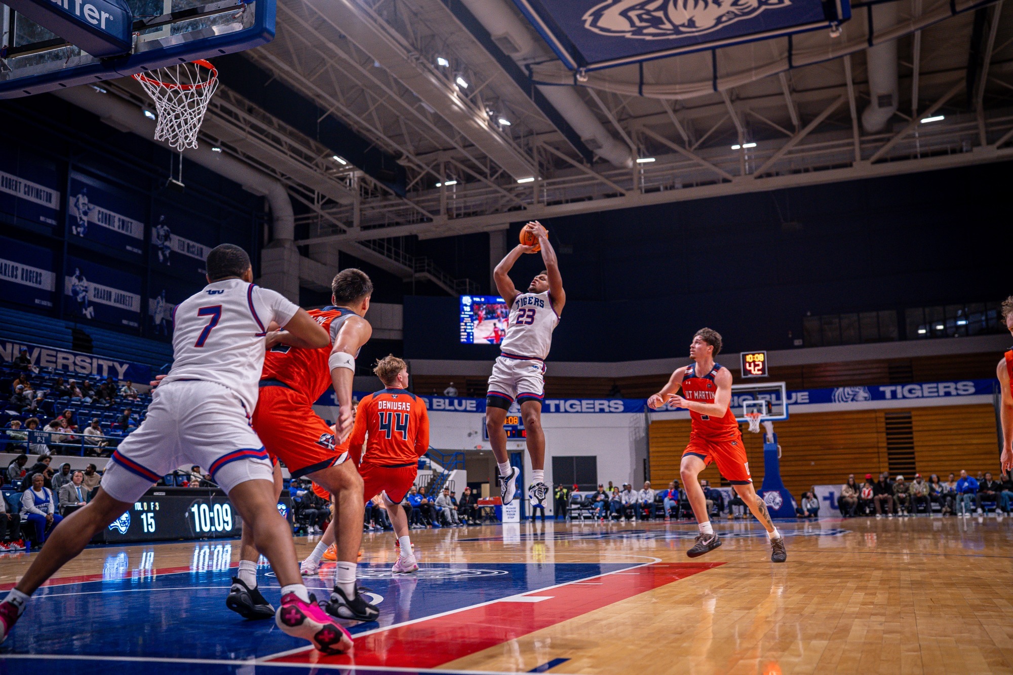 Kavien Jones vs UT Martin