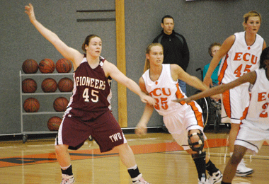 Renee Renz - Basketball - Texas Woman's University Athletics