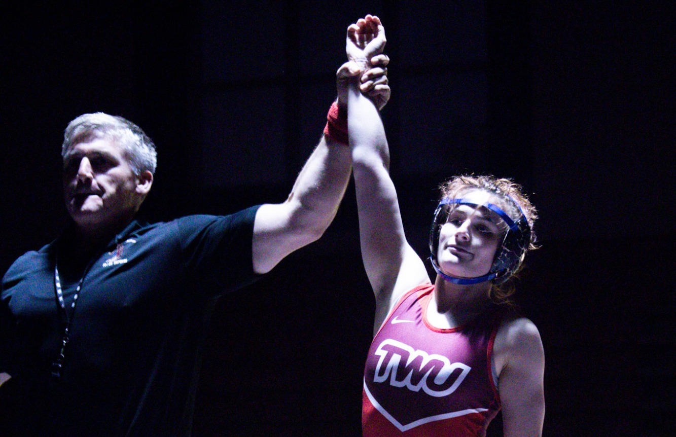 brooke wins in maroon and black scrimmage 
