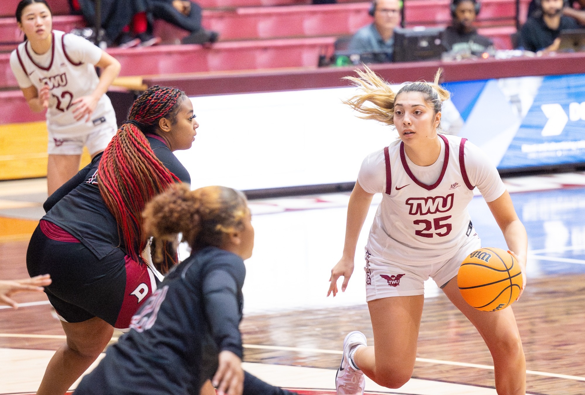 jordyn dribbles vs dcc 