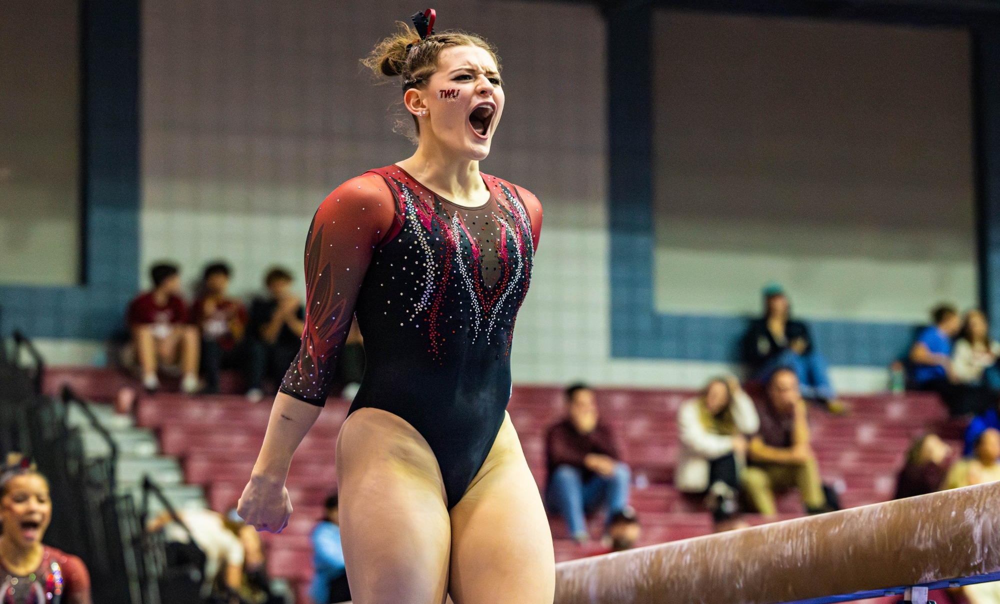 caroline bowns on beam vs denver and az