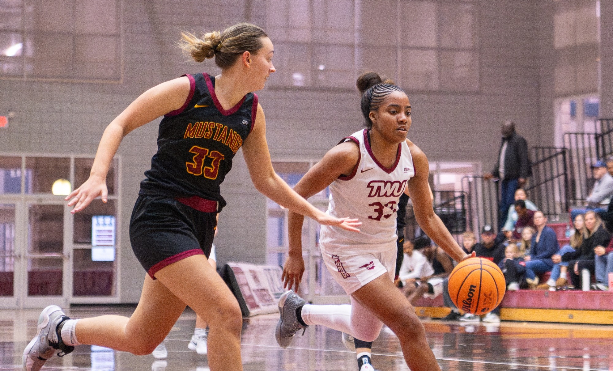 kayla glover dribbles vs midwestern state