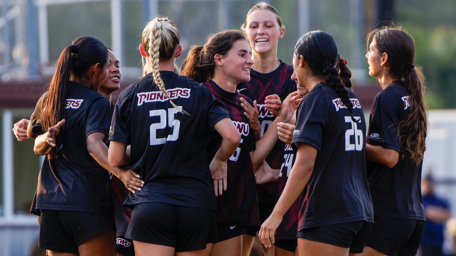 Team huddle vs StMU