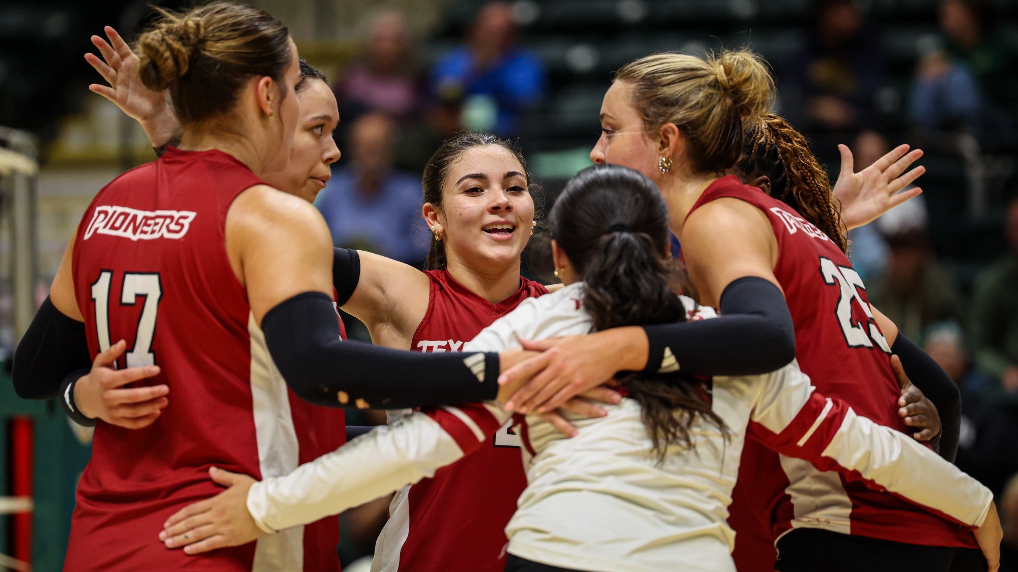 TWU Volleyball Huddle