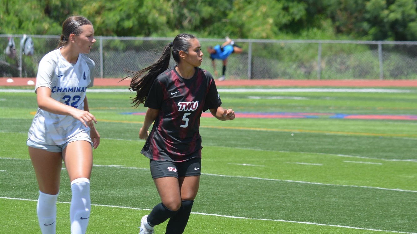 Jaida Arimendi vs Chaminade