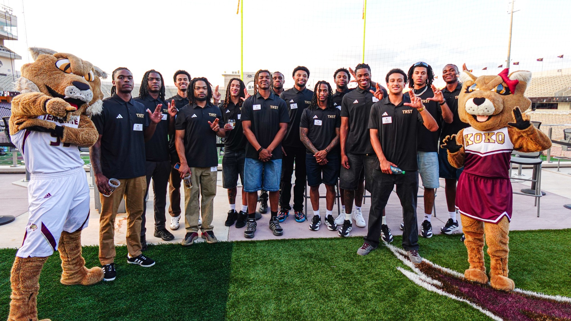 Friday Night Lights - MBB Team with Boko and Koko