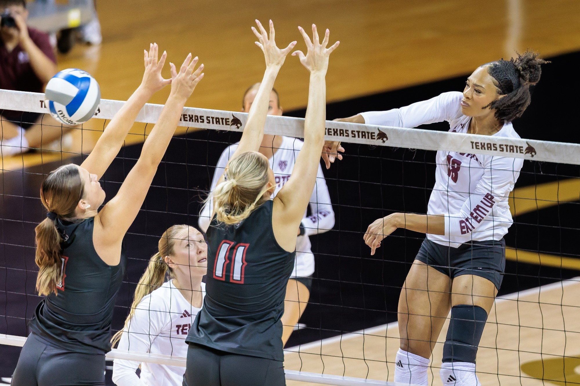 India Bennett Swings Through Block To Earn Point