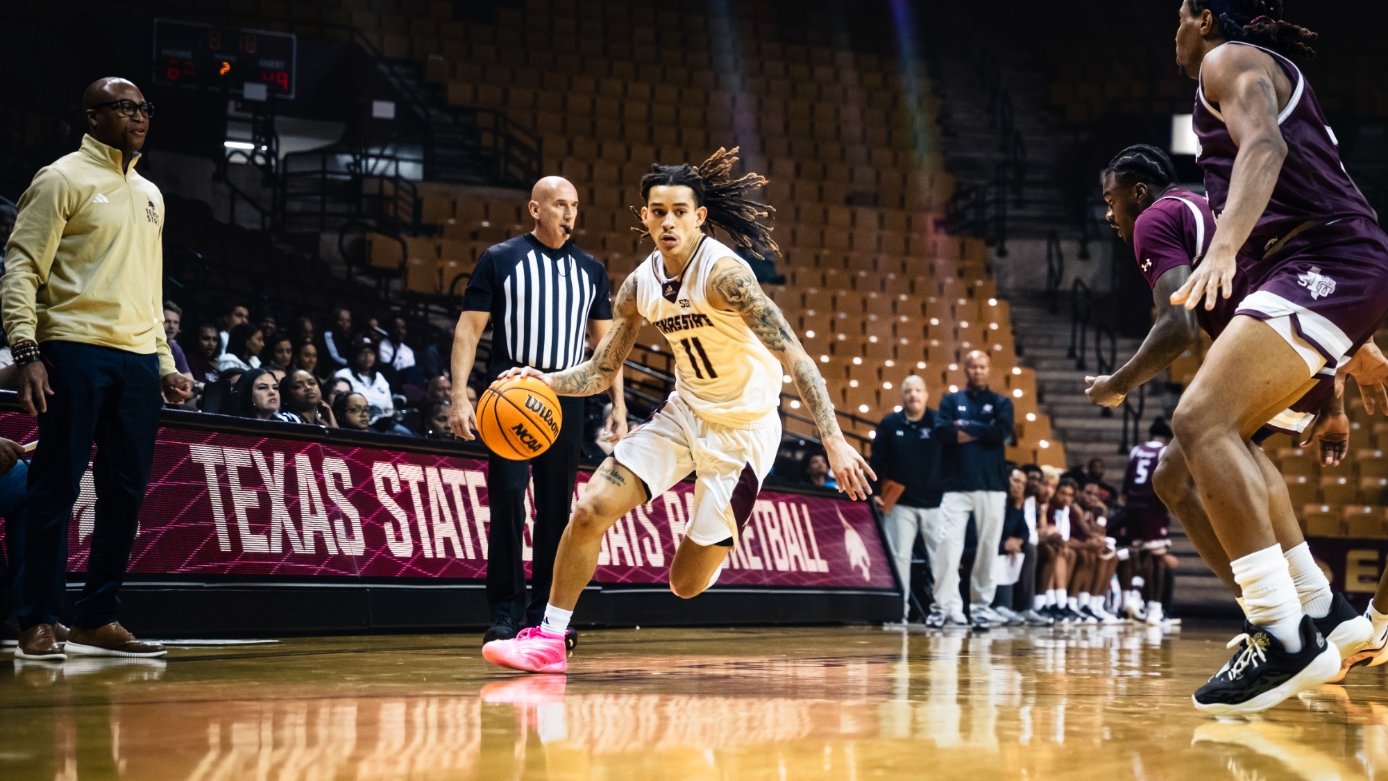 Kaden Gumbs Between Dribble