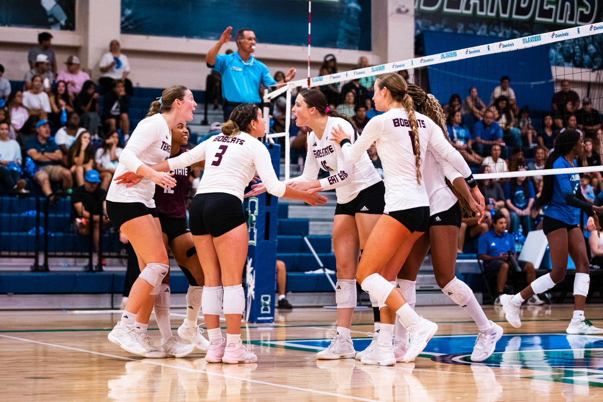 Caelyn Robel Celebrates Point