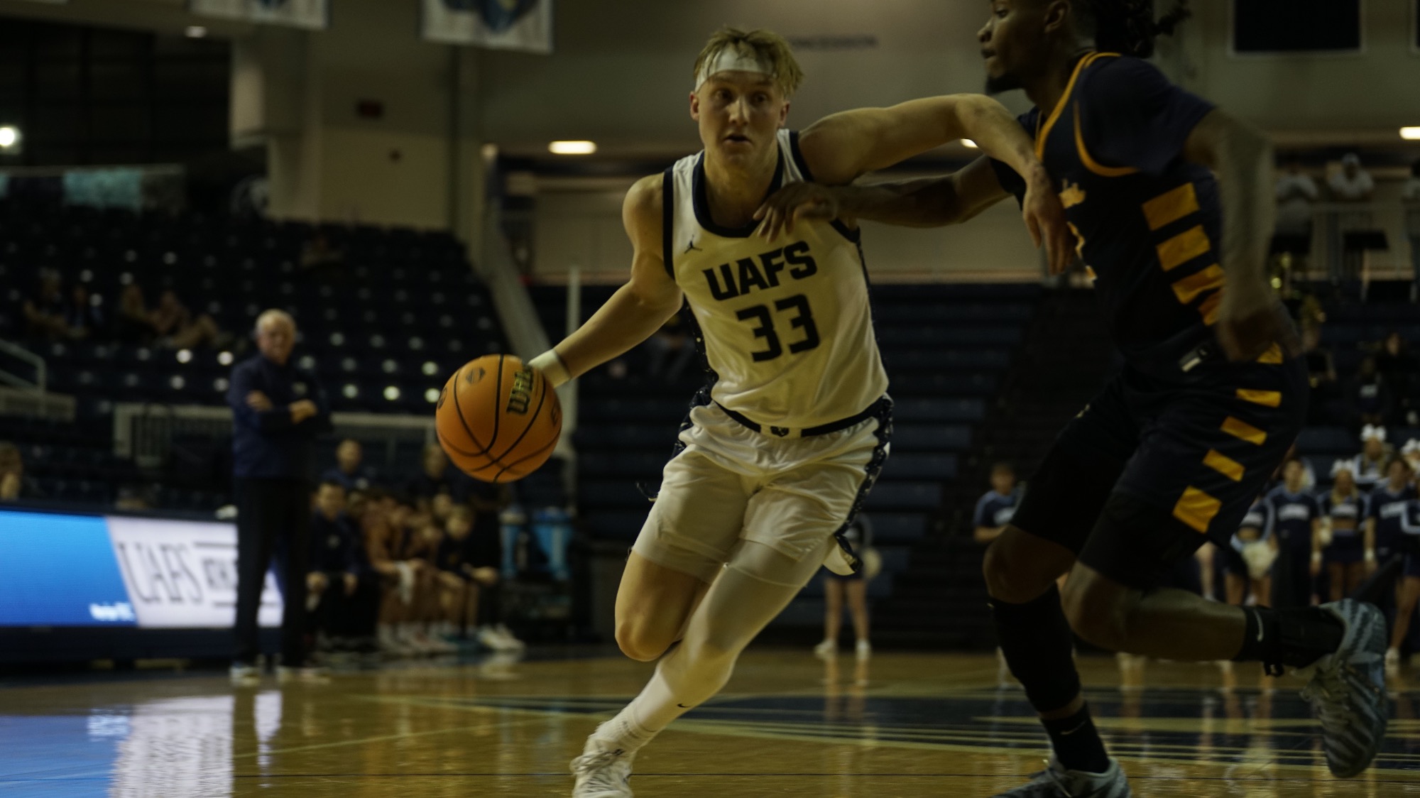 UAFS basketball player in a game at Stubblefield Arena