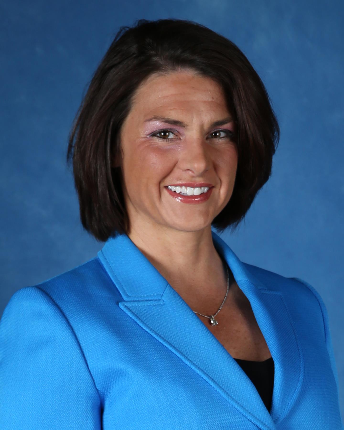 Angela Rosel - Men's Track Coach - UAH Athletics