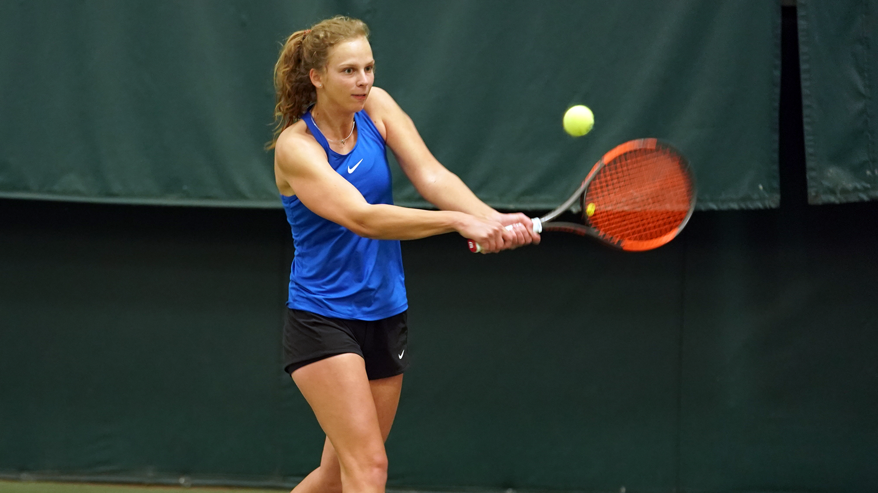 This is a photo of Karolin Kirchtag playing tennis.