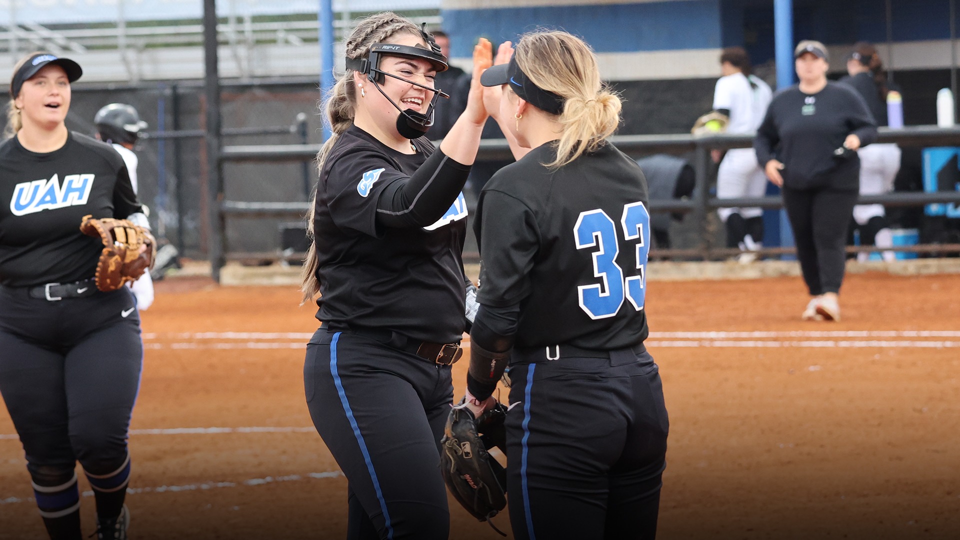 Softball Blasts Eight Home Runs in Doubleheader Sweep of Delta State at
