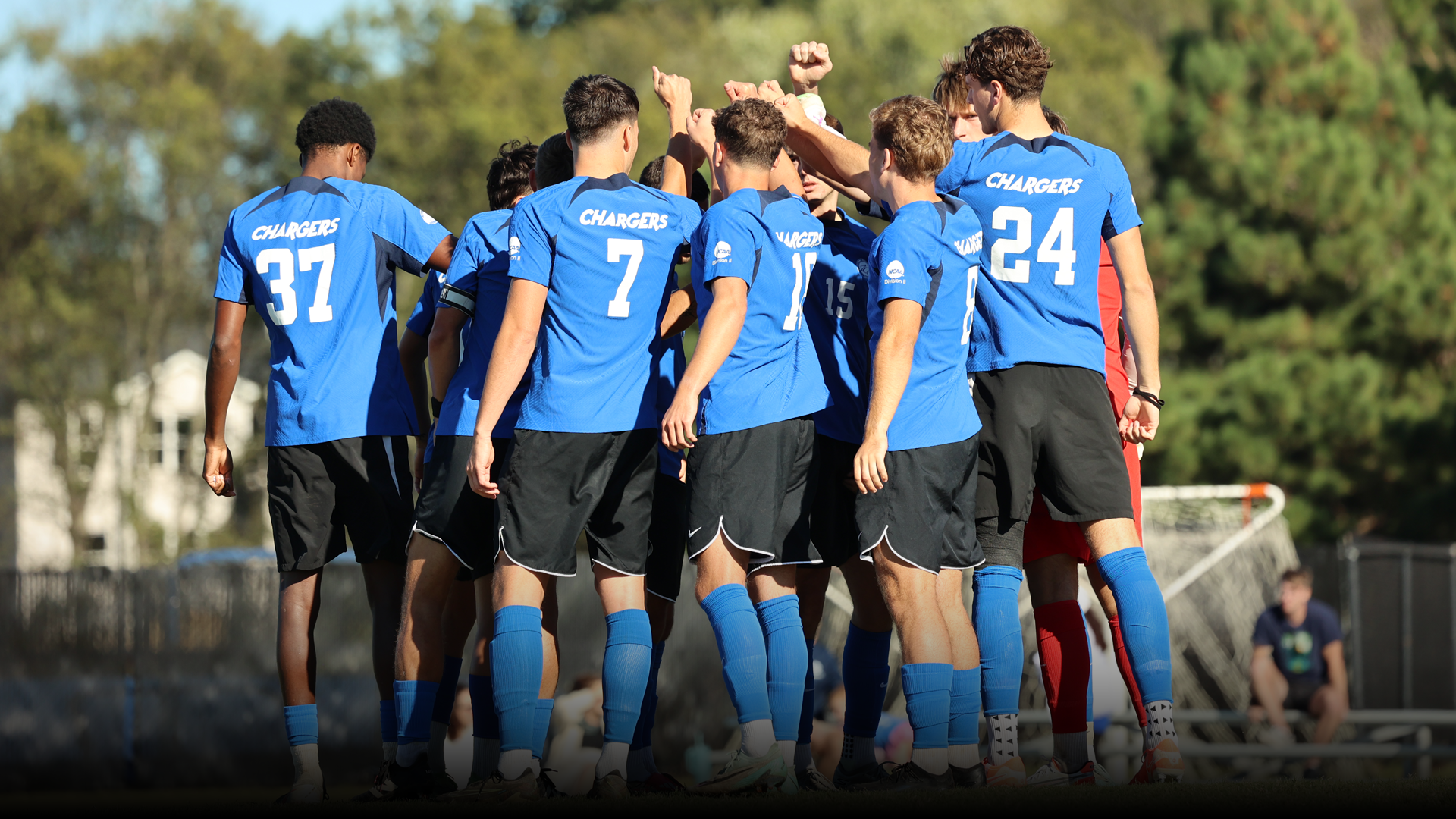 UAH Men Huddle Before Facing Delta State