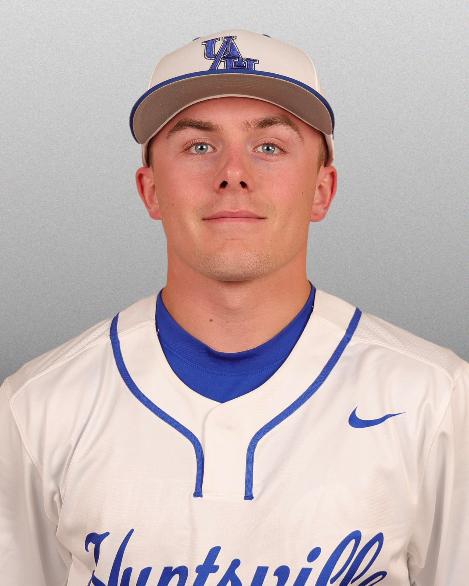 Logan Franzoni Headshot