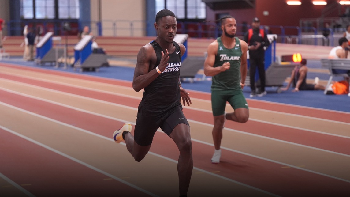 Alijah Abram sprinting