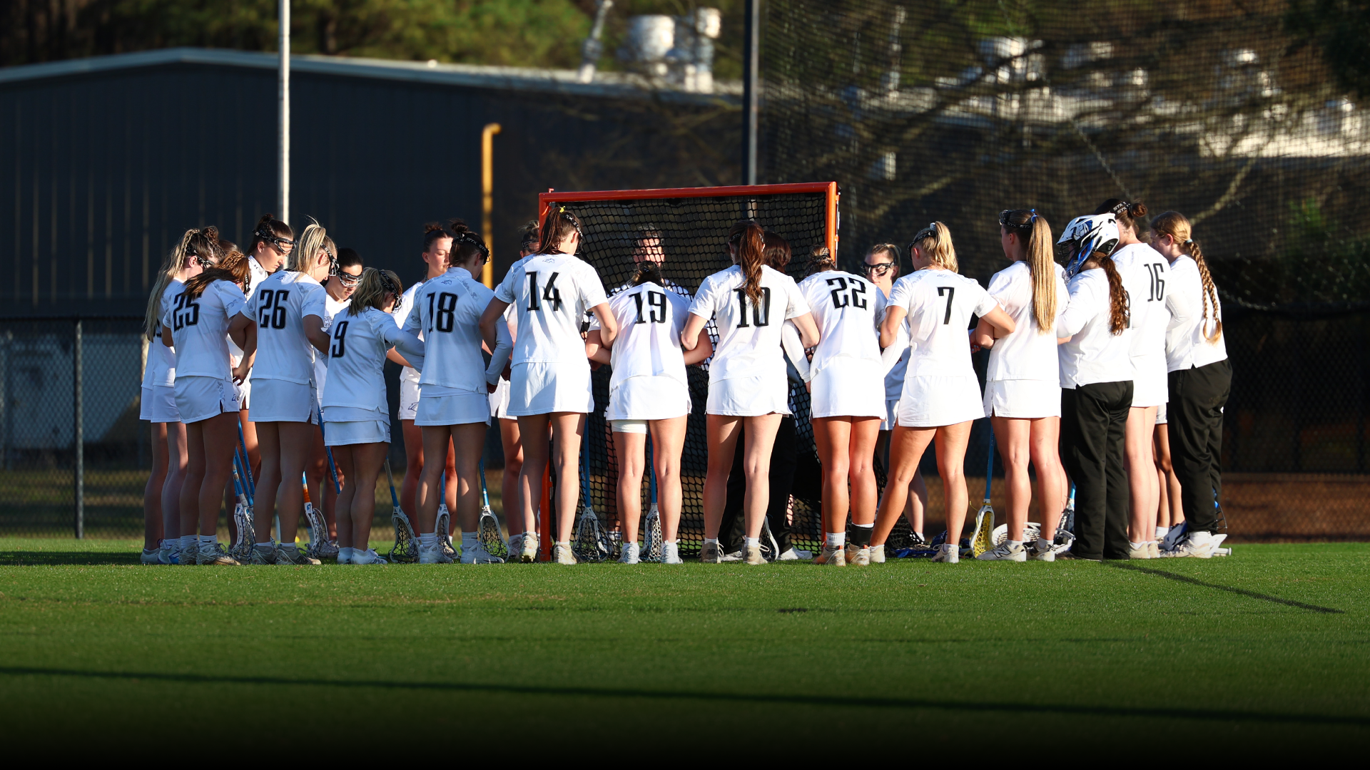 WLAX Praying