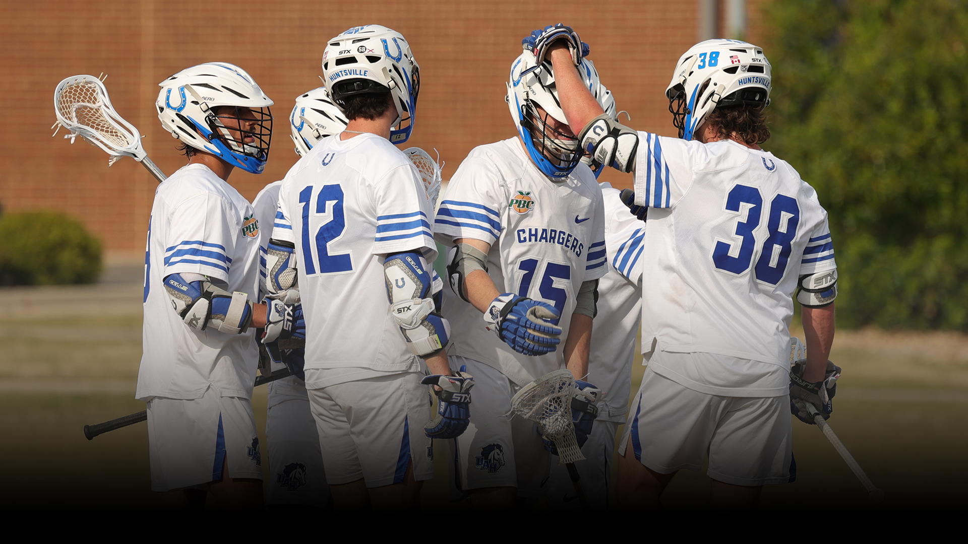 Men’s Lacrosse Team Celebrates Zach Hulbert’s Goal