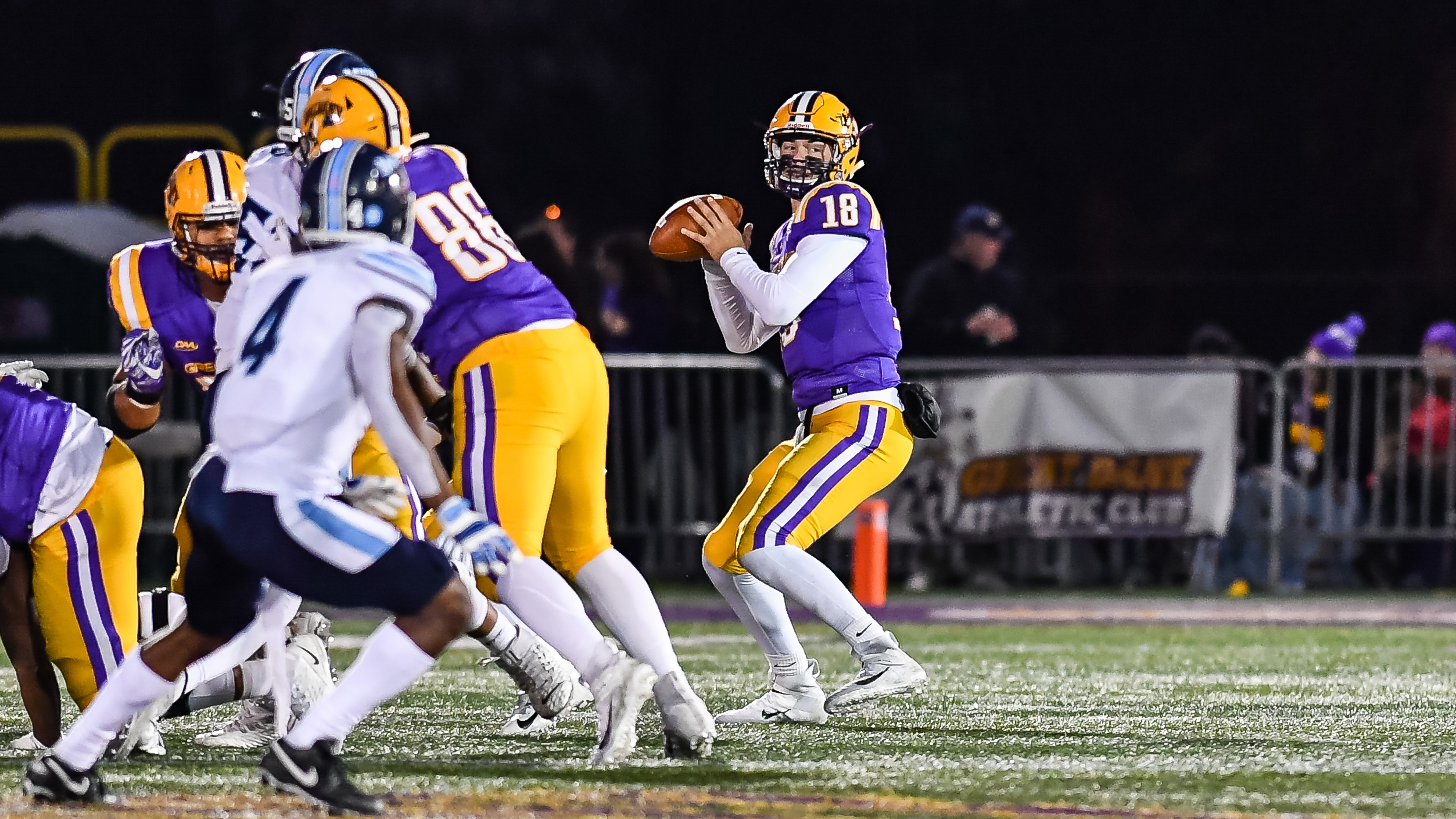 Undercuffler Named to Jerry Rice Award Watch List