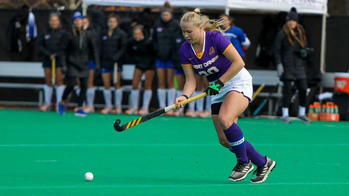 Dana Bozek Named Midfielder of the Year, FH Draws 10 Selections