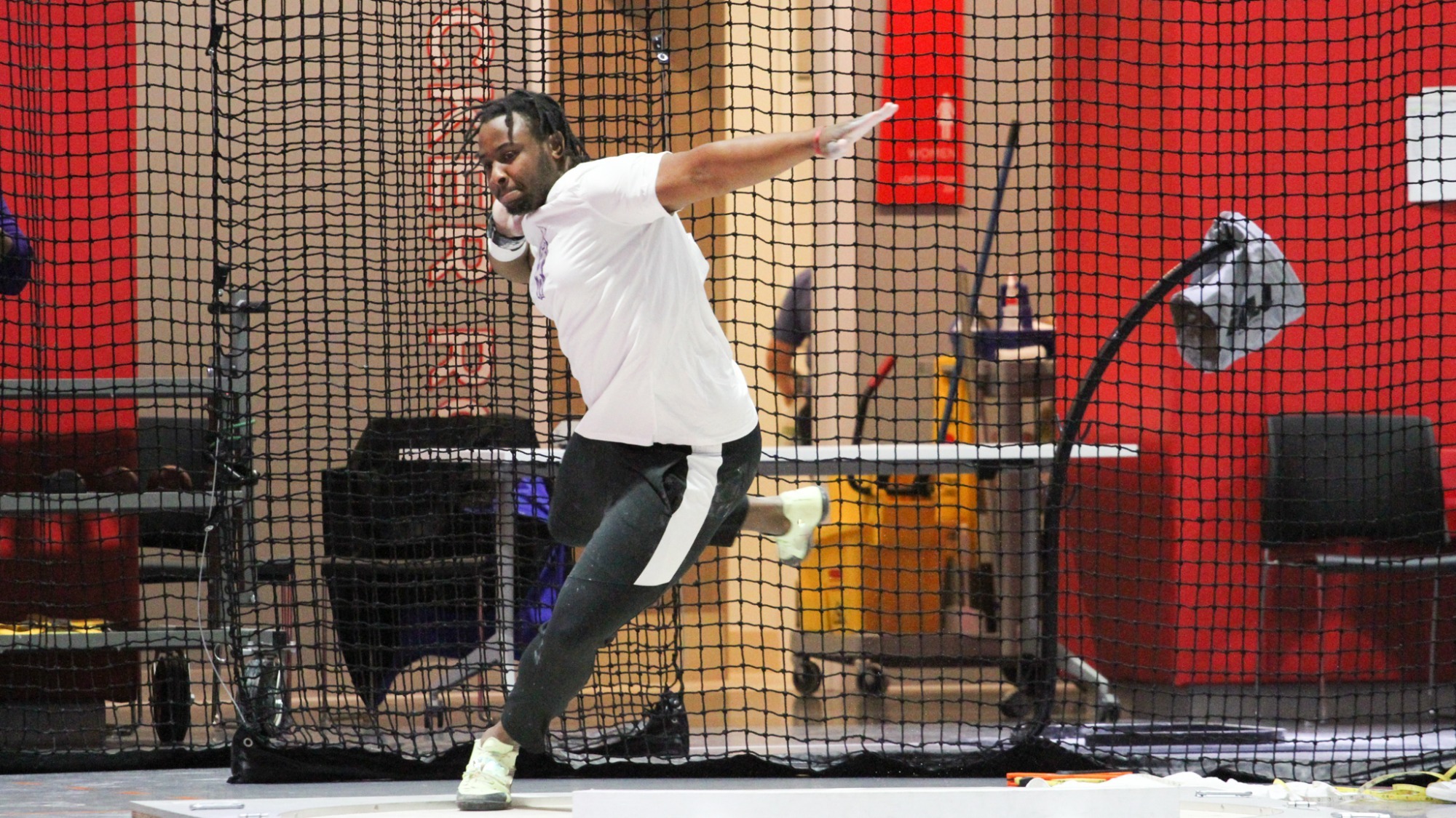 Track & Field Opens Indoor Season at Army West Point and Boston