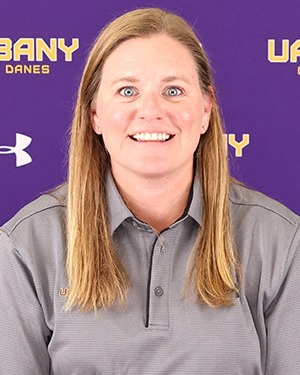Kim Chavers Headshot
