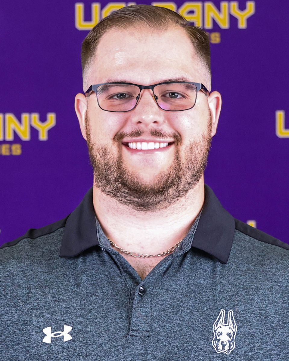 ALEX_HENDEROSN_HEADSHOT