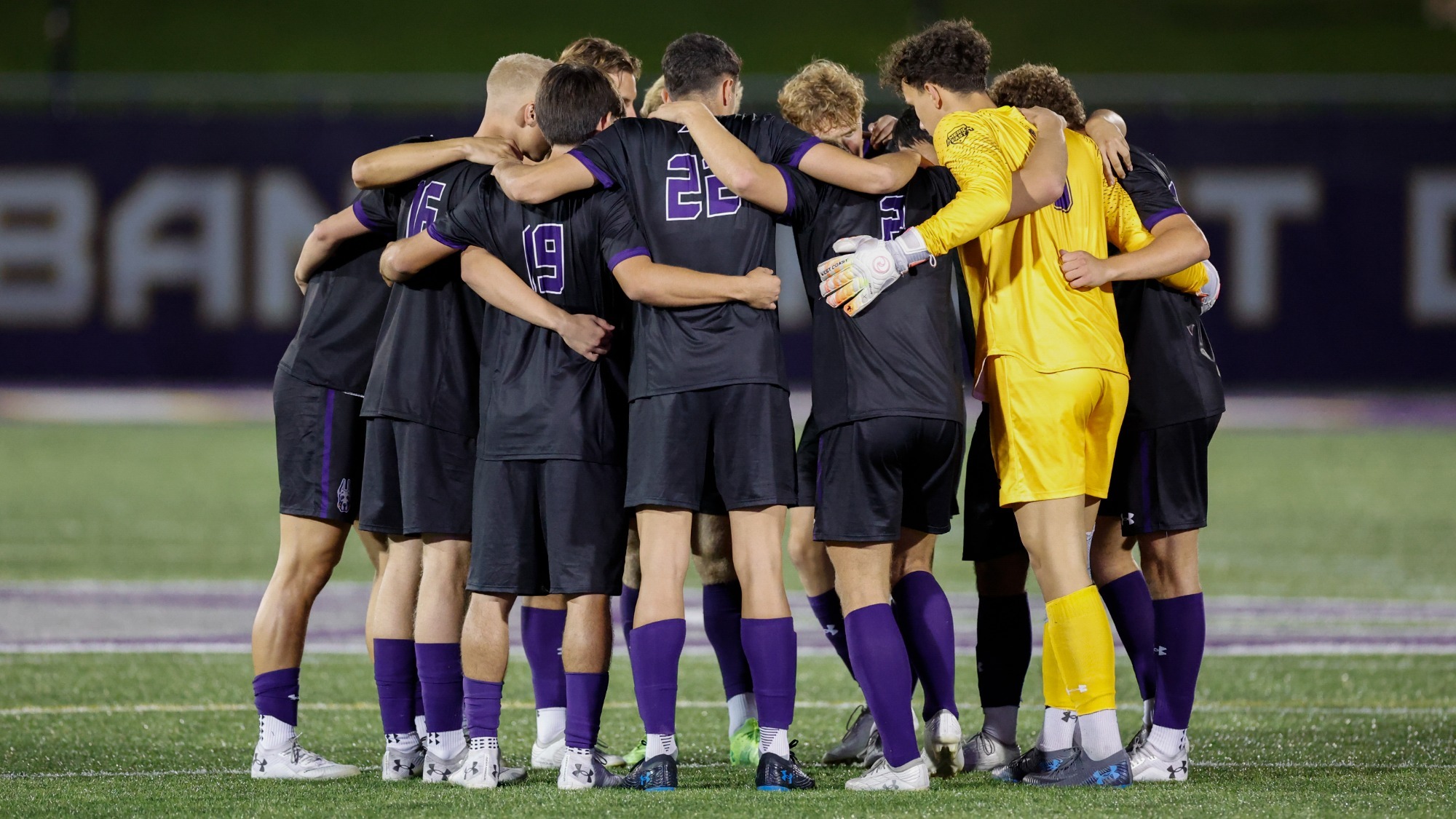 Men's Soccer Huddle vs. Marist