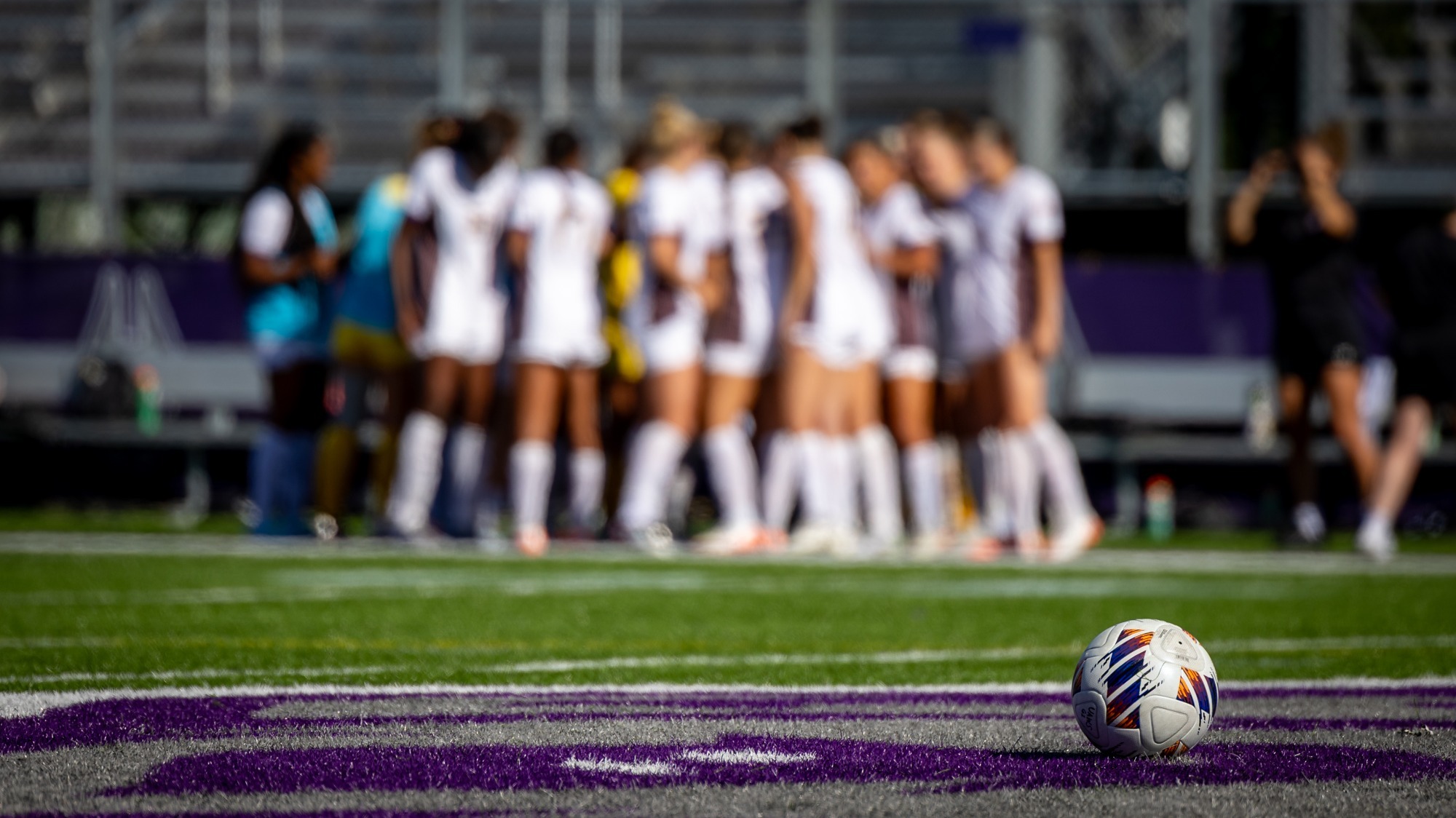 WSOC v. Quinnipiac huddle