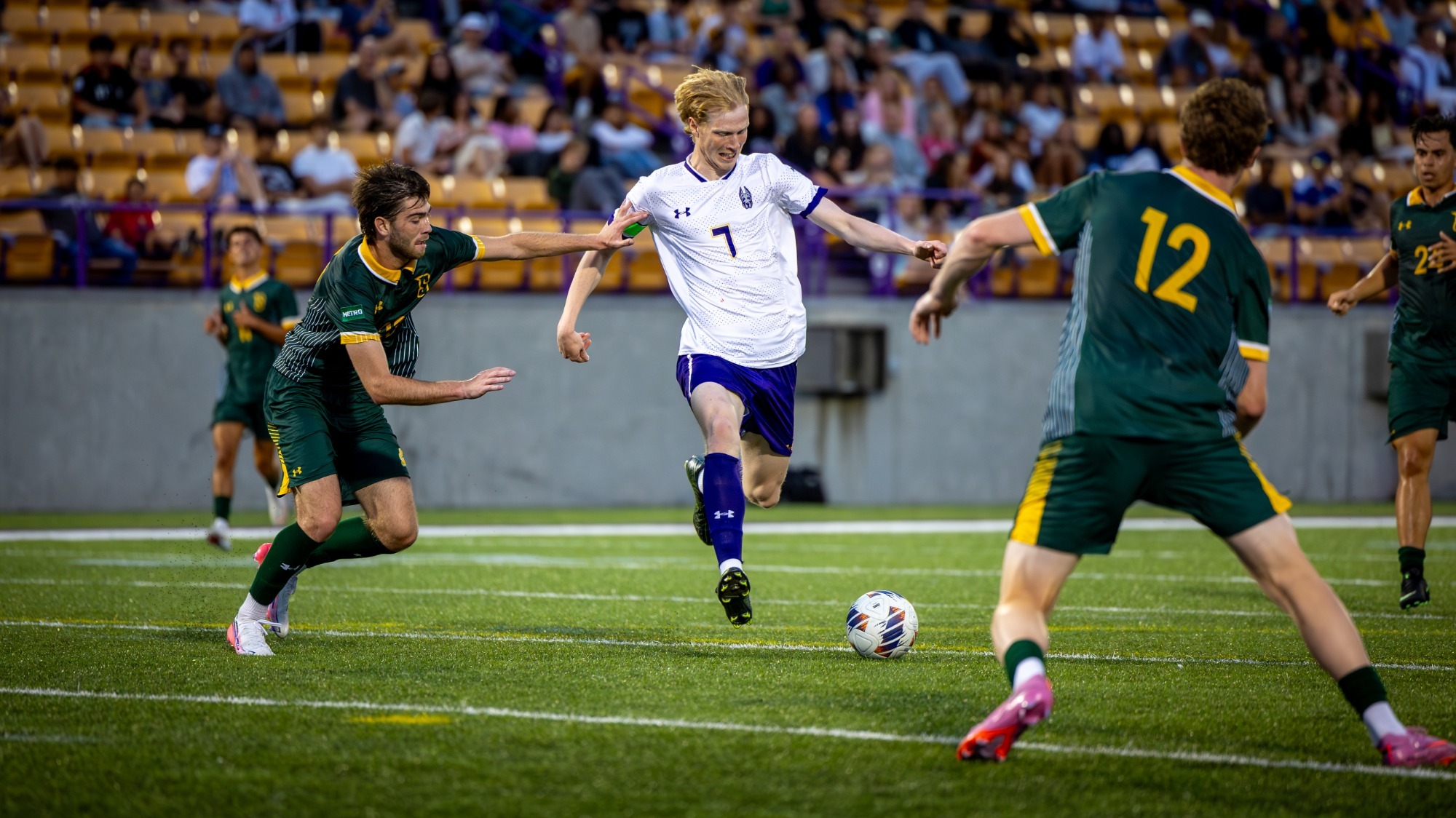 Gissurarson scoGissurarson scores Brace in Great Danes victory over Siena in the Capital Region Derby on Tuesday, September 8 at Tom and Mary Casey Stadiumres Brace in Great Danes victory over Siena in the Capital Region Derby on Tuesday, September 8 at Tom and Mary Casey Stadium