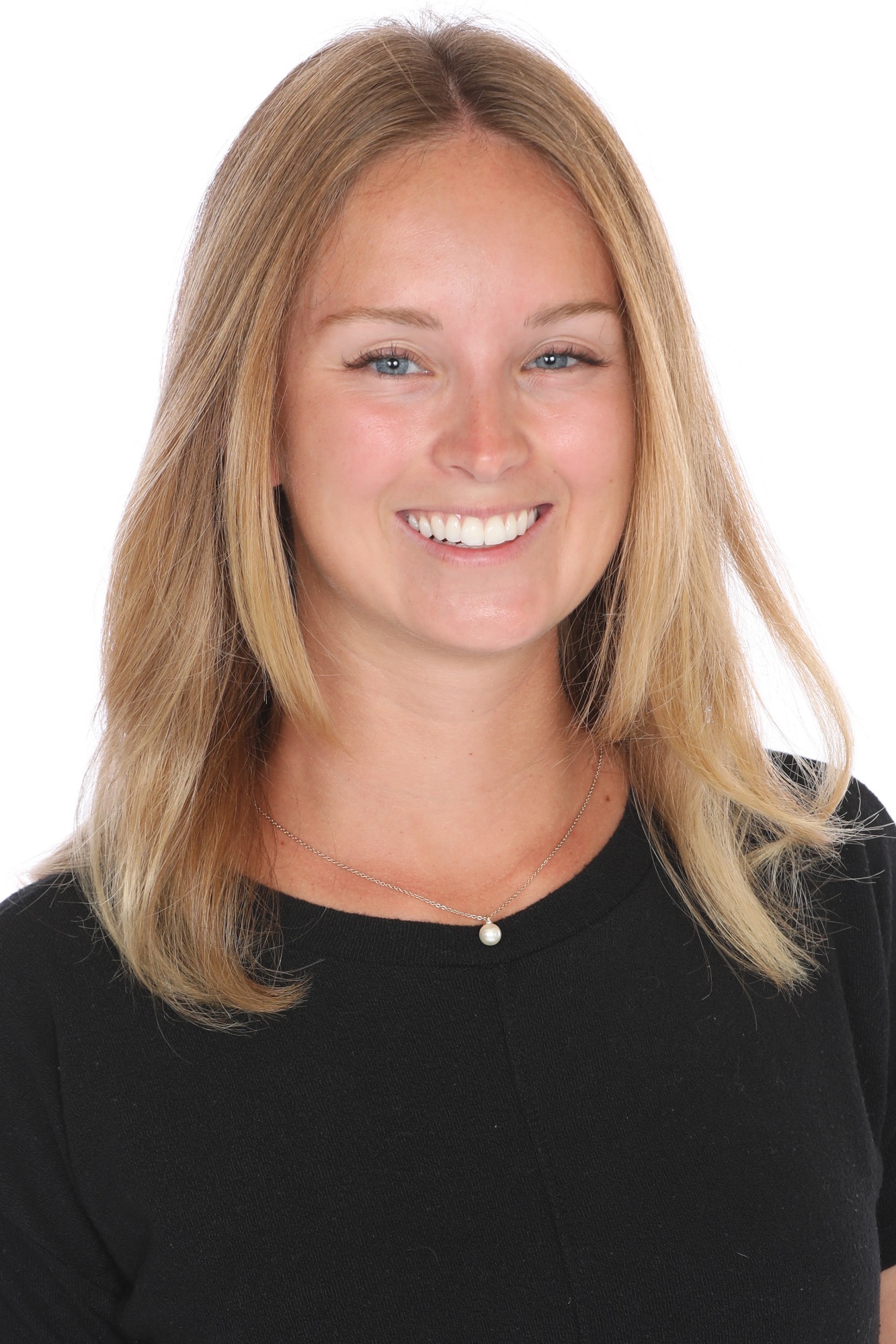 Kaylie Noll Headshot 2023