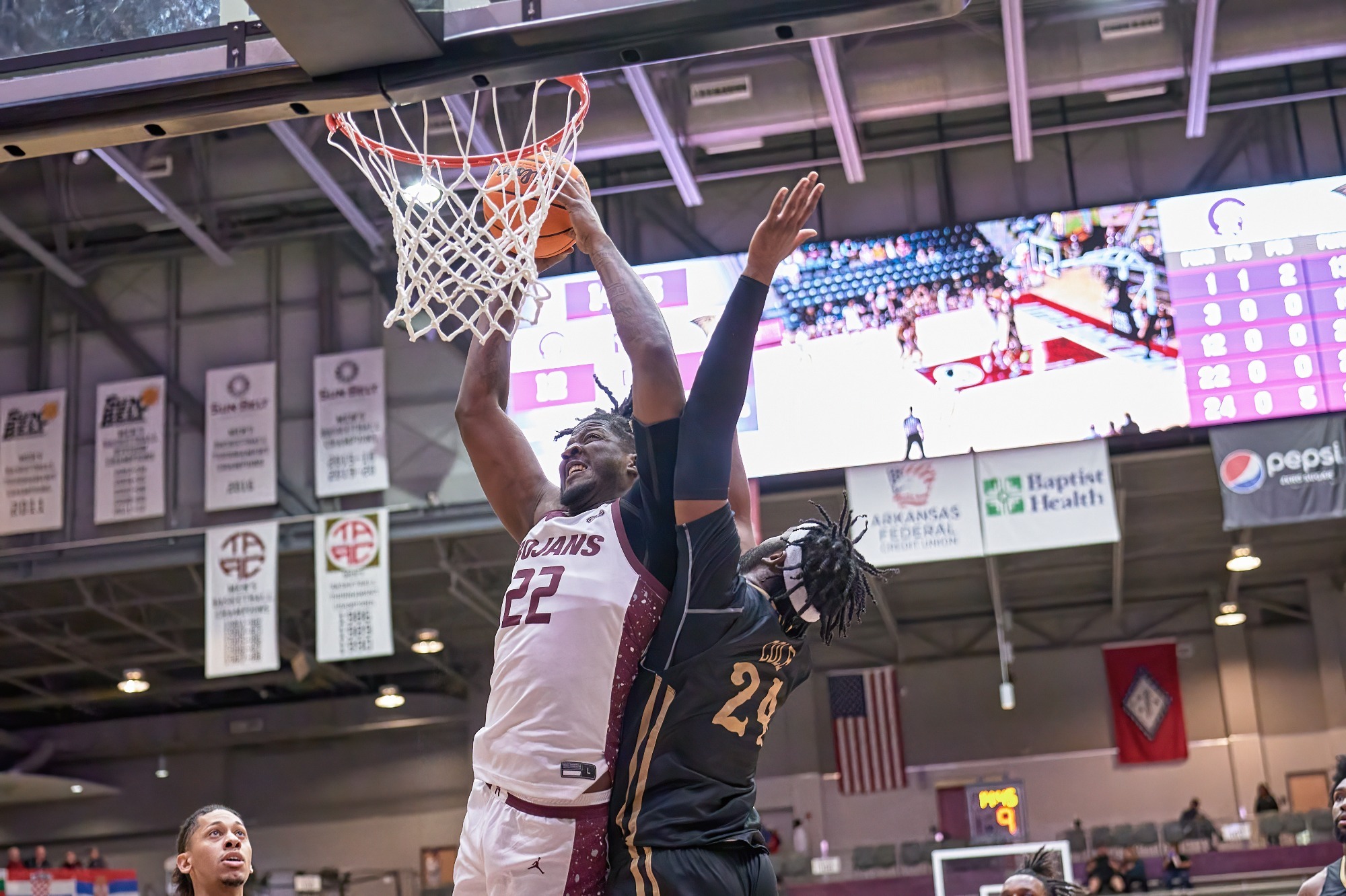 Little Rock Men's Basketball Wins SecondStraight OVC Contest 8066