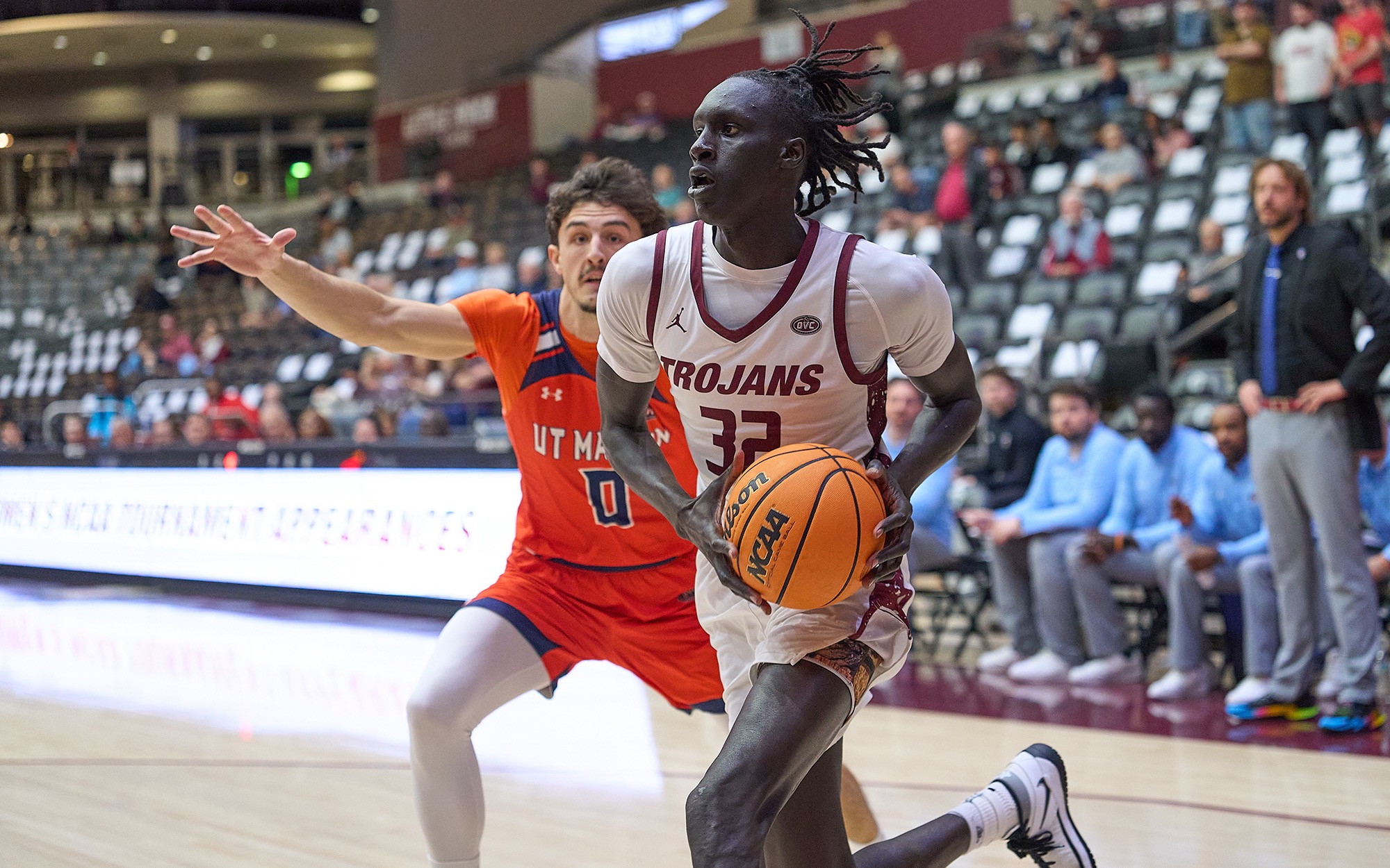 Tuon Gatkek vs UT Martin 