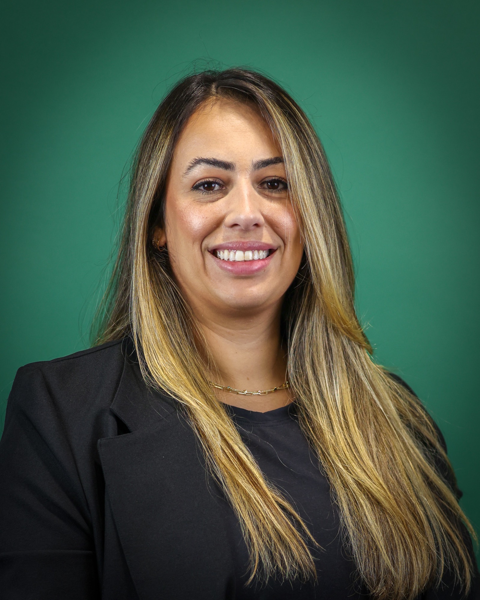 Mirela Polete Vasconselos VB Assistant Head Shot 26