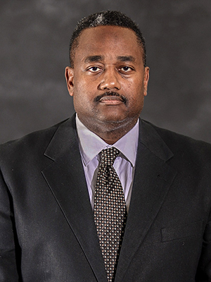 Shelton 2019-20 Headshot