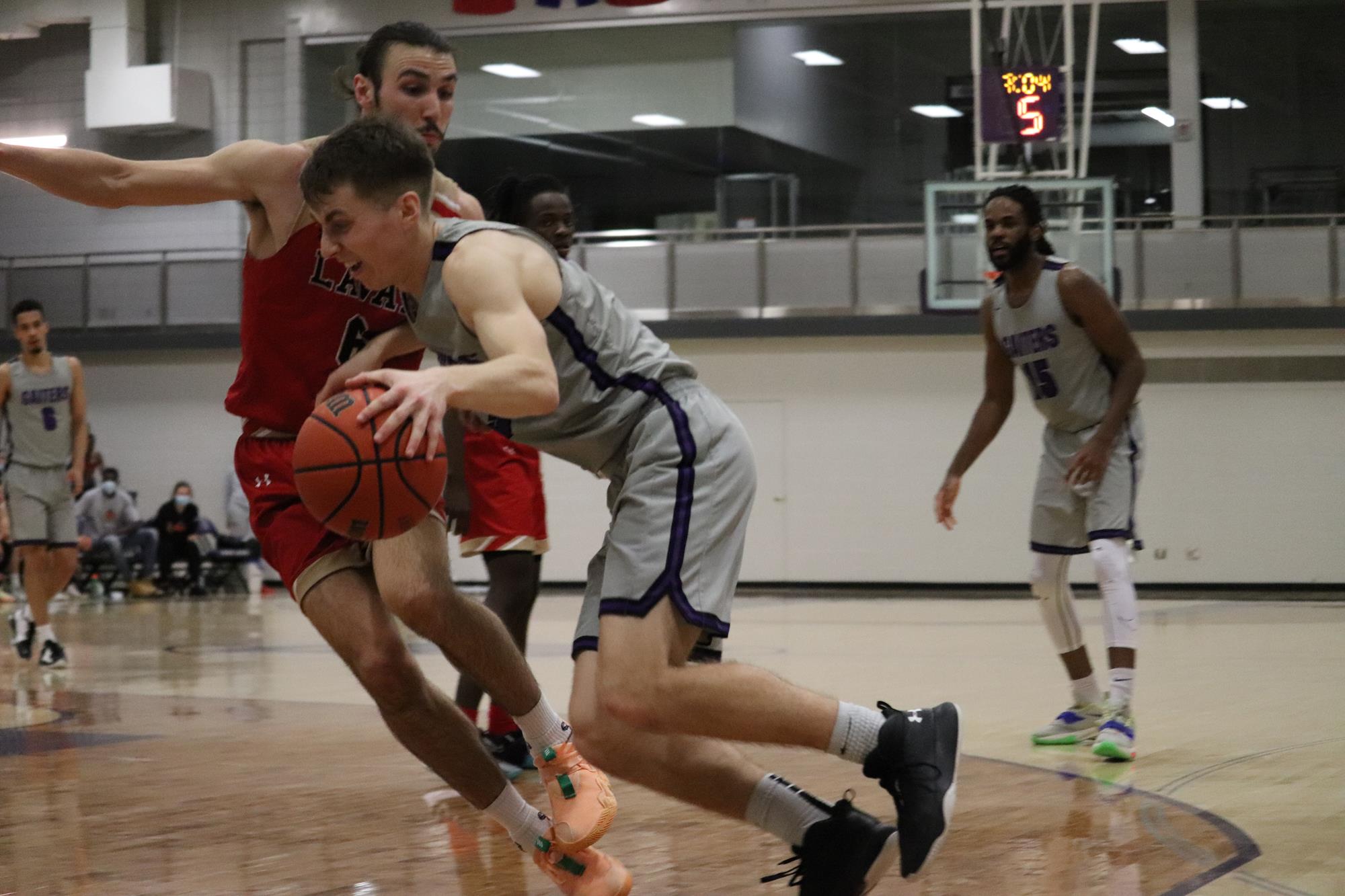 Gaiters use late push to beat Laval Saturday Night