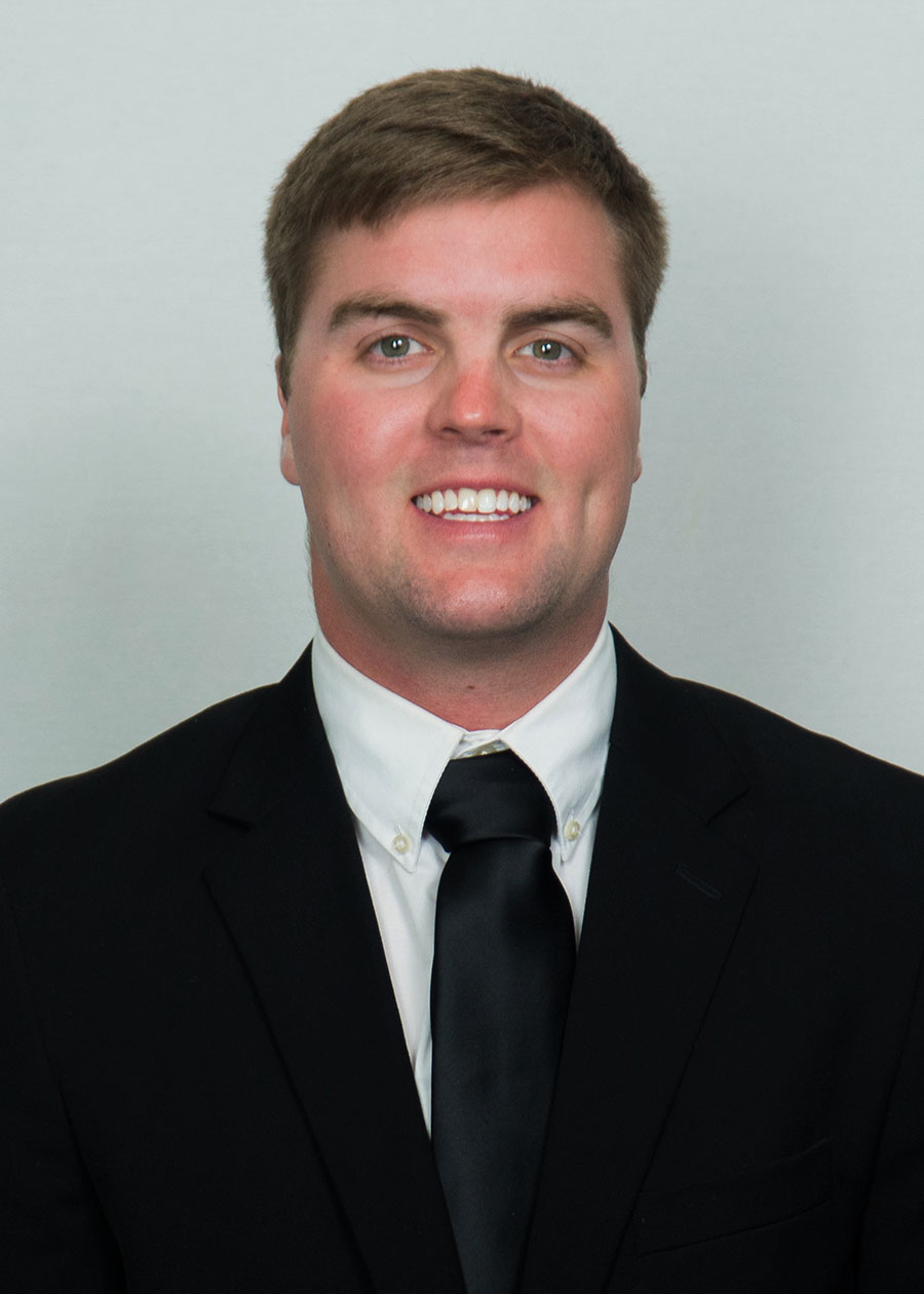 derek jacobus headshot 2022