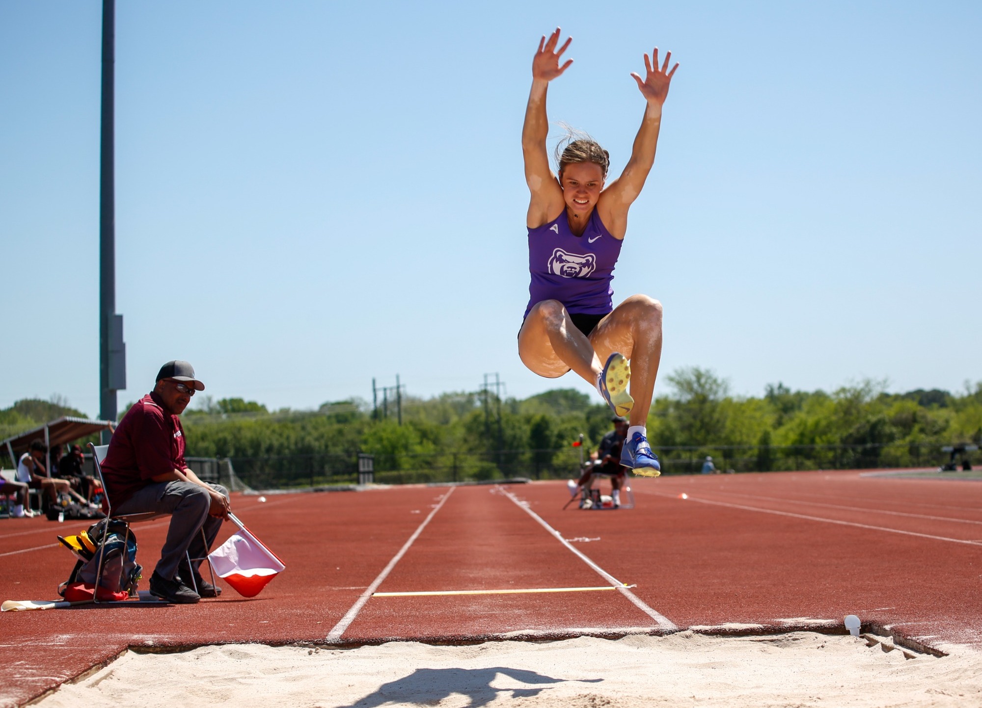 Bears Travel to Drake Relays and Memphis Invitational University of