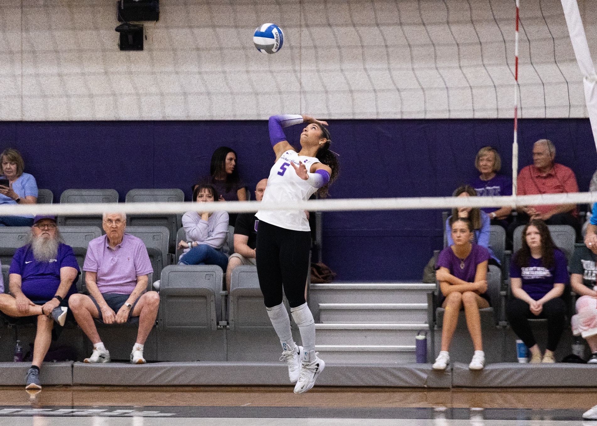 Kremer Serve vs UWG