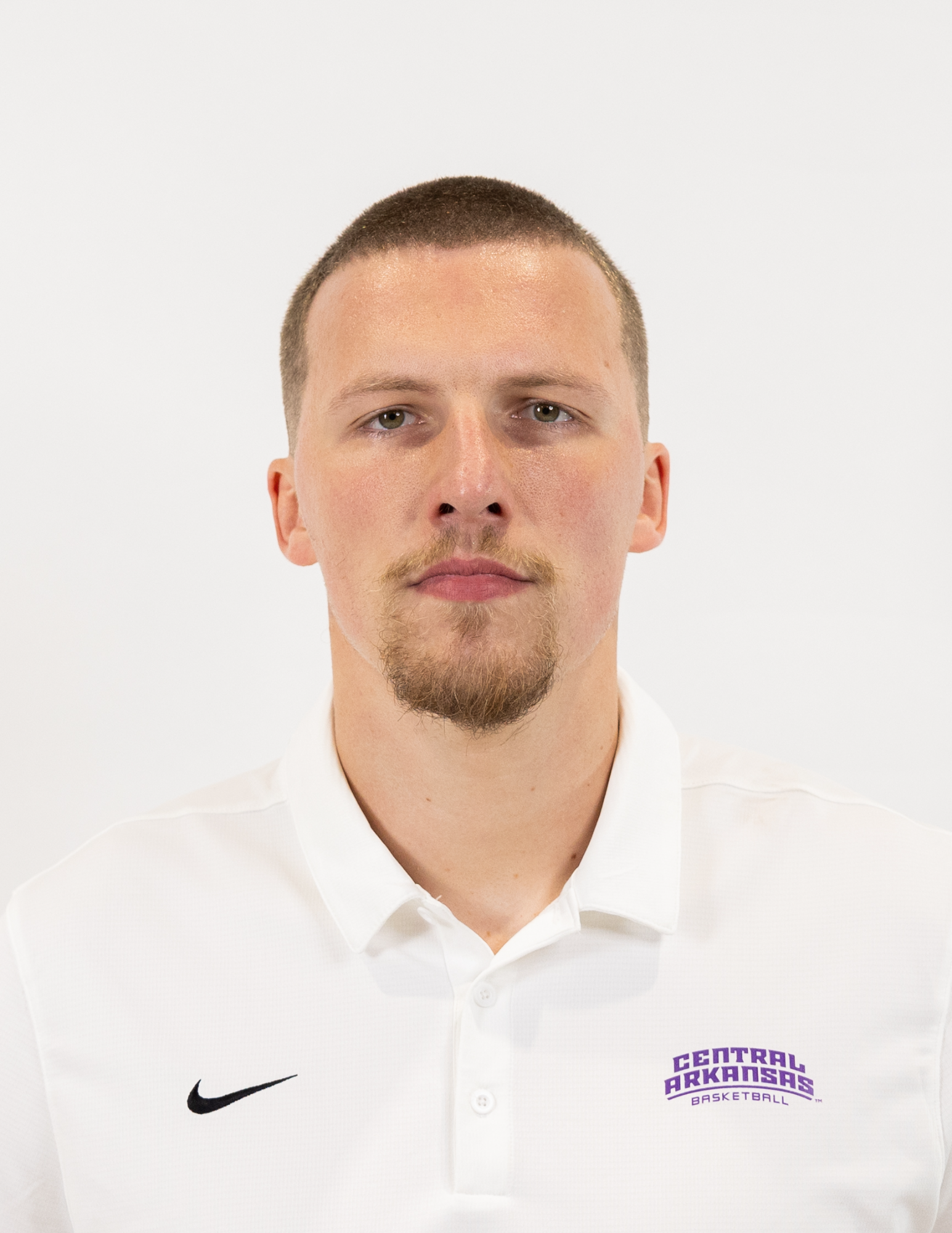 Mens Bball headshots 2627