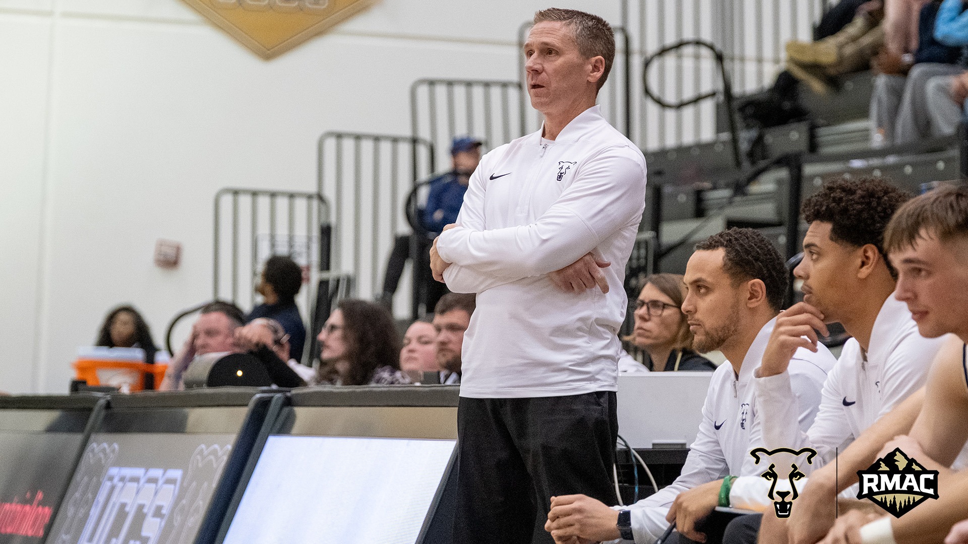 Story Photo MBB vs CSUP 1826