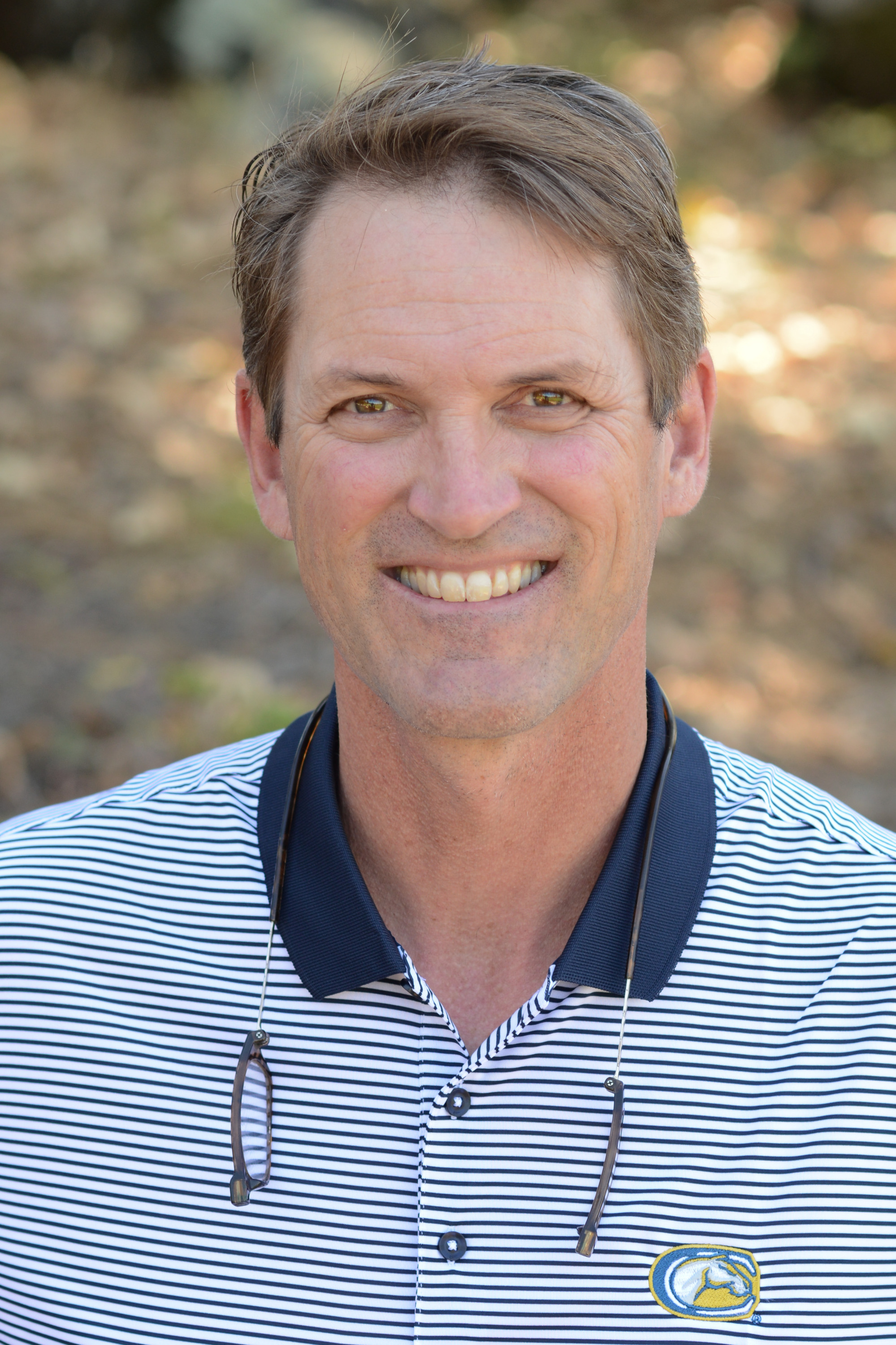 Assistant Coach Todd Hammond 2016-17 headsho