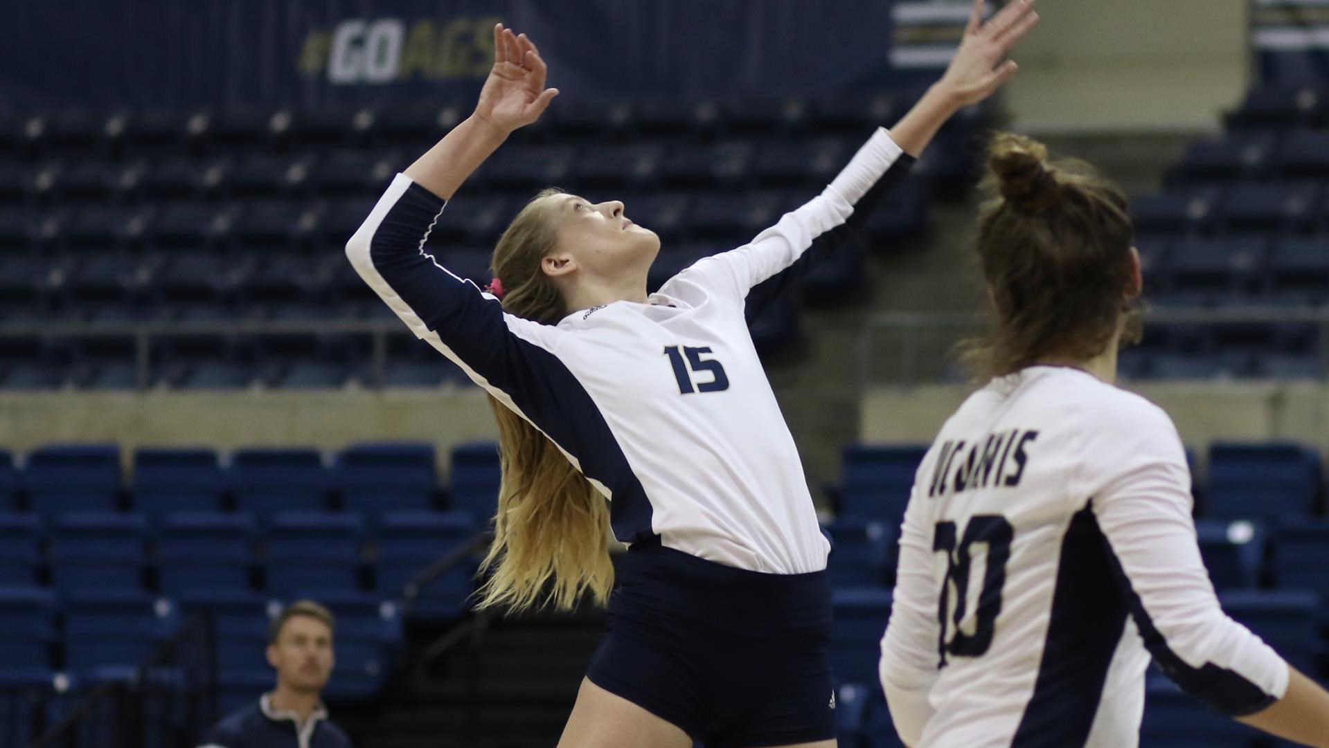 Lauren Matias Women's Volleyball UC Davis Athletics