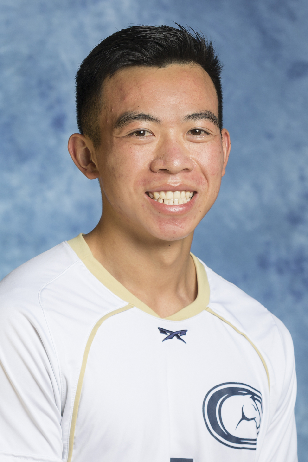 Taylor Ho men's club head shot