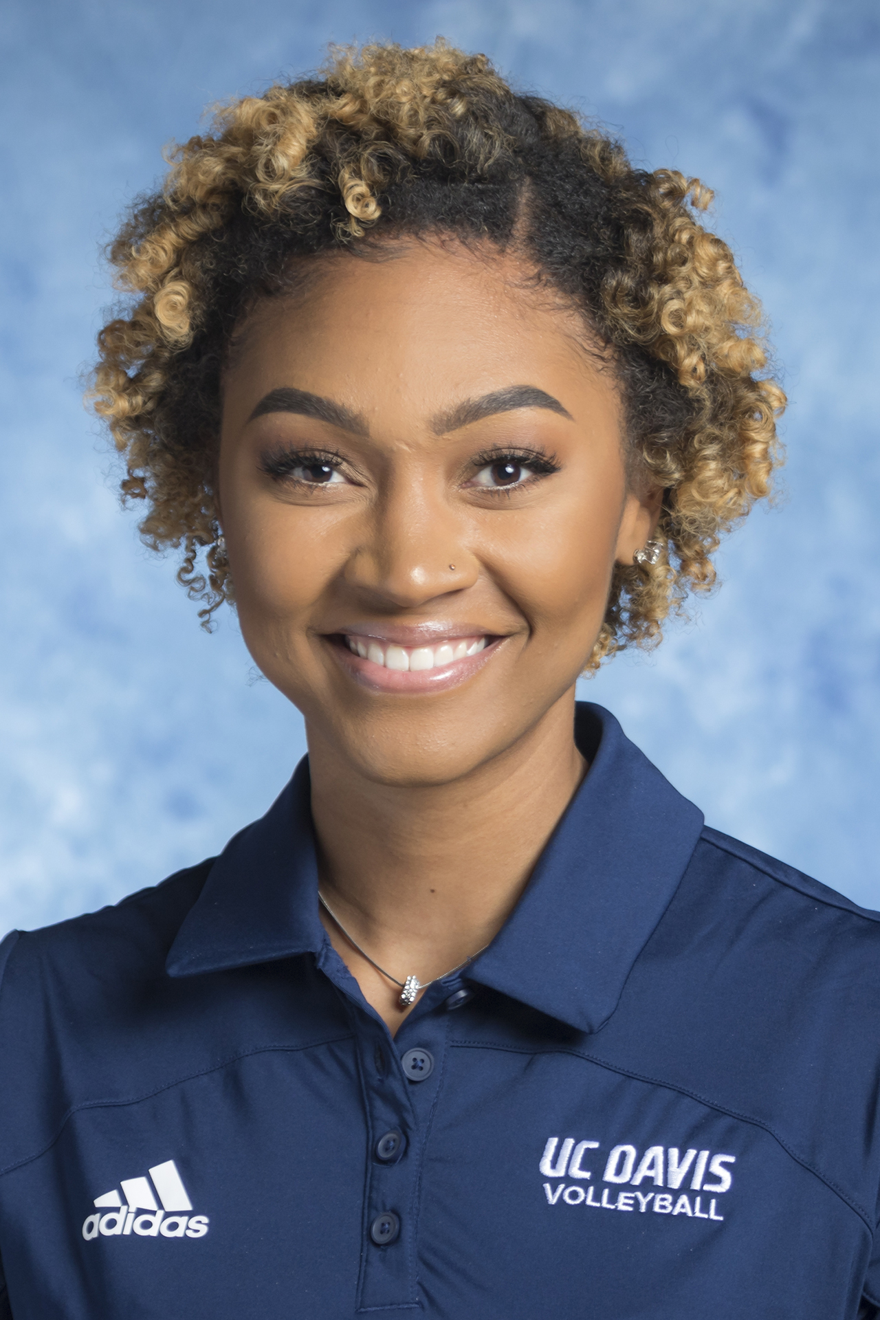 Assistant coach Summer Morgan 2021 volleyball head shot