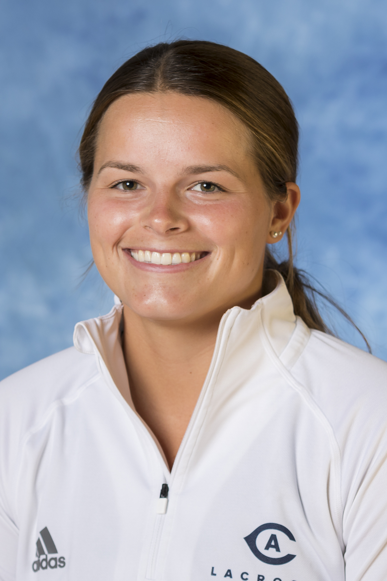 Maggie Schneidereith 2021-22 head shot