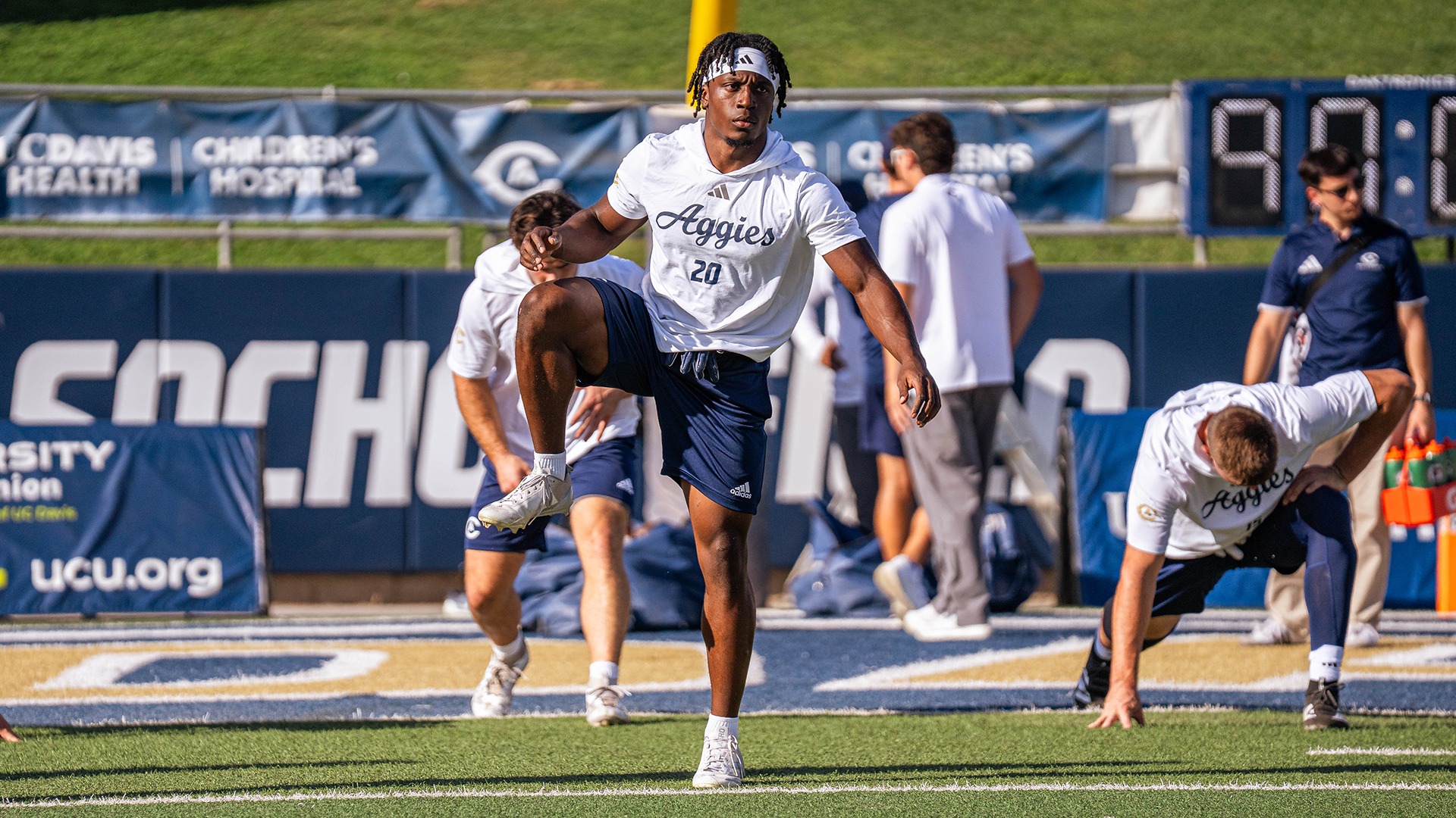 FB Jordan Fisher Stretching Pregame vs. Stetson September 2026