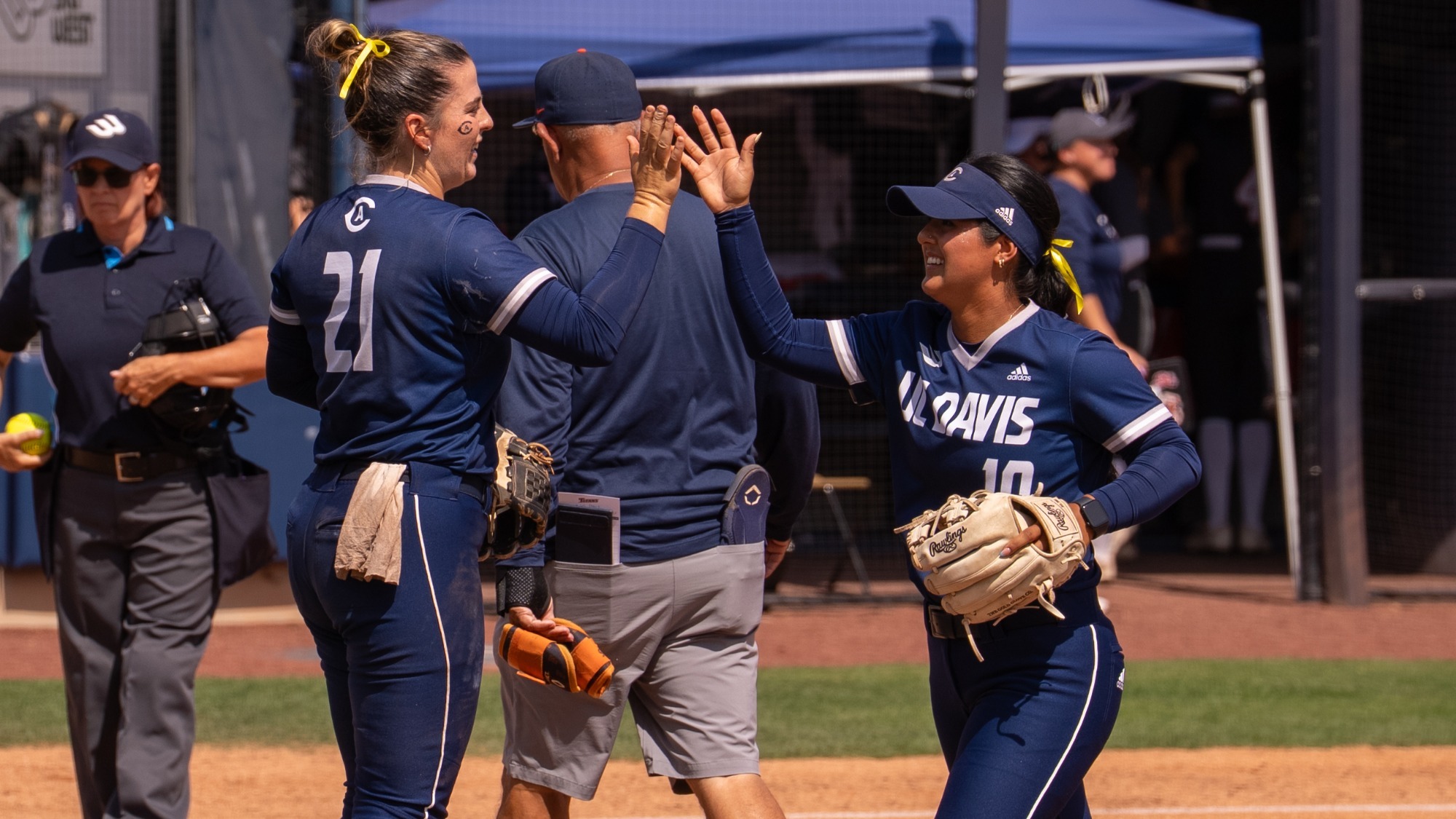 26SBGrimesMaciasHIGHFIVECSUF